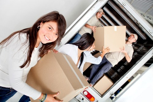 Packing and loading assistance for a Liverpool removal
